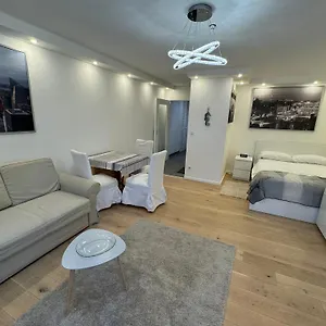  Apartment Comfortable